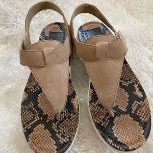 Naturalizer Sandal, Tan, Size 8